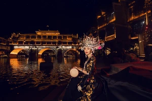 凤凰古城景点介绍_去凤凰旅游攻略_凤凰古城游玩攻略