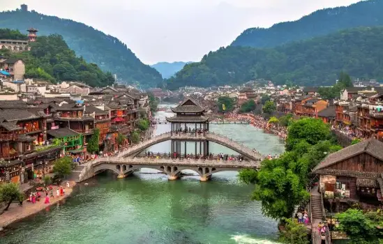 凤凰古城最佳旅游时间_凤凰古城自由行攻略_去凤凰旅游攻略