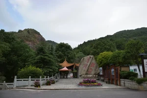 南岳衡山旅游攻略_衡山风景名胜区特色_南岳衡山景点介绍