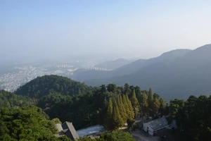 南岳衡山景点介绍_衡山风景名胜区特色_南岳衡山旅游攻略