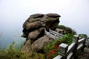 南岳衡山旅游攻略_衡山风景名胜区特色_南岳衡山景点介绍