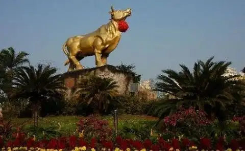 海口到三亚的旅游攻略_海南特色美食推荐_海口旅游攻略