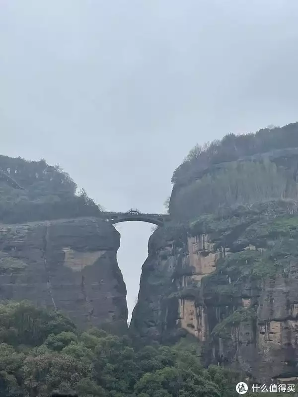 上饶龙虎山爬山体验_龙虎山旅游攻略_江西上饶龙虎山旅游攻略