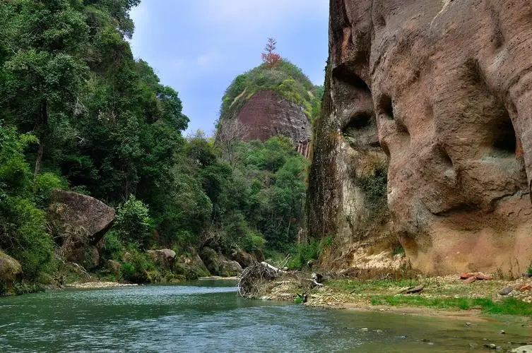泰宁旅游十大景点_福建泰宁丹霞地貌_泰宁三日旅游攻略