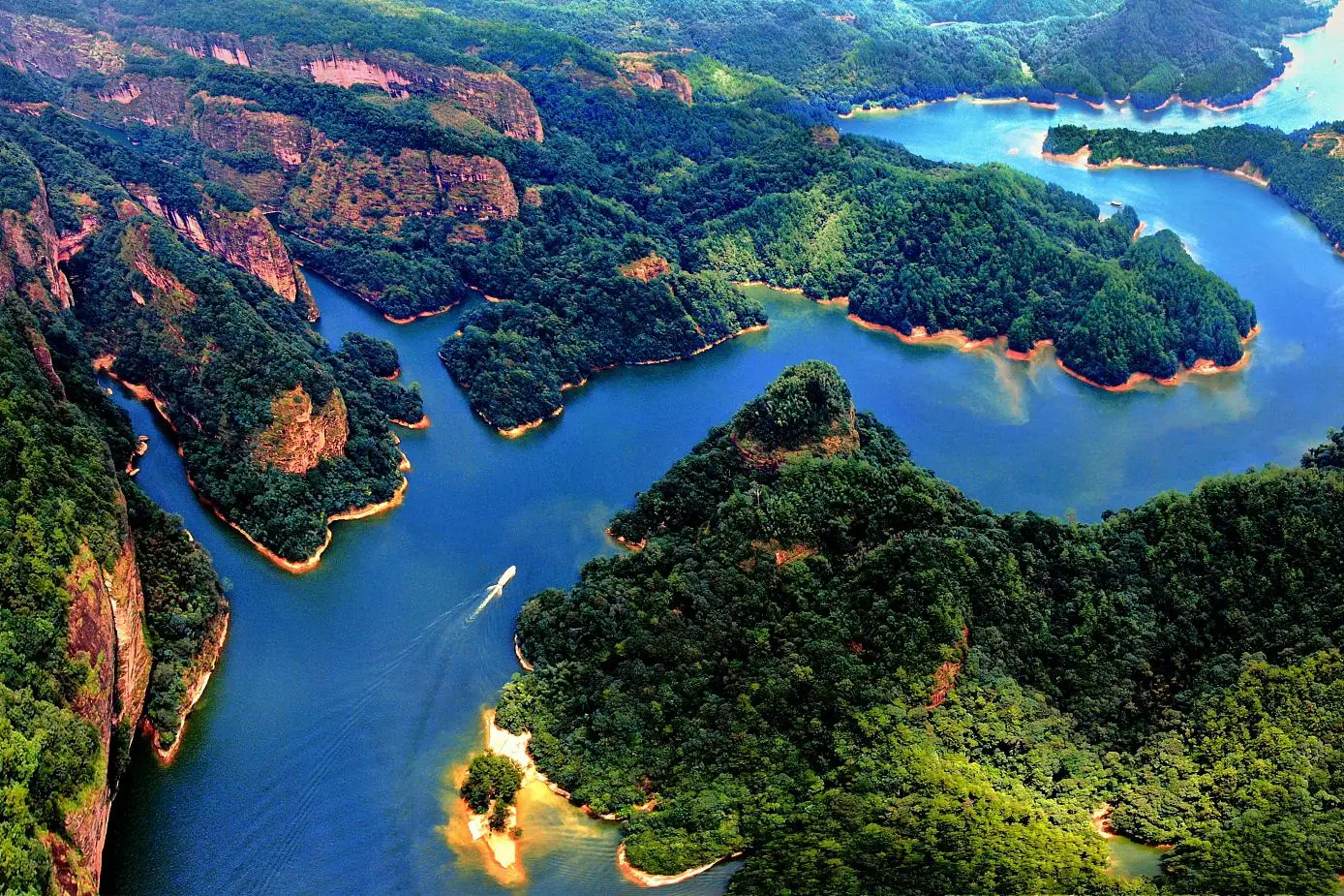 泰宁三日旅游攻略_泰宁旅游十大景点_福建泰宁丹霞地貌