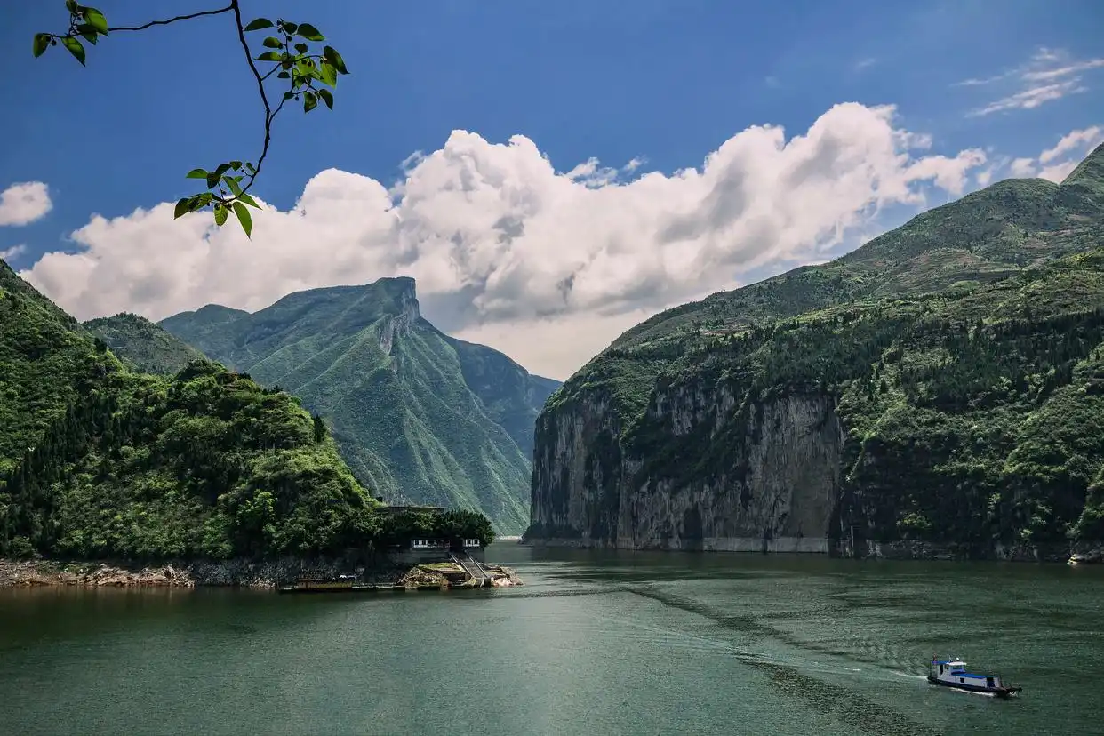 三峡大坝景点介绍_湖北宜昌旅游攻略_宜昌旅游攻略