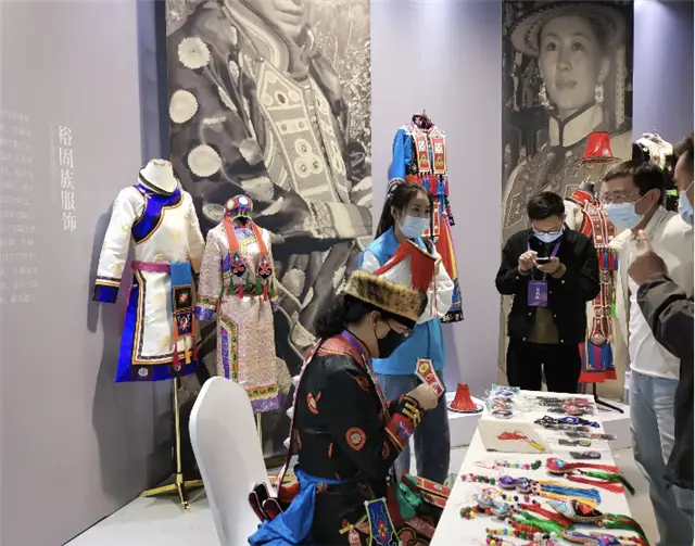 张掖最美打卡地_张掖丹霞地貌旅游攻略_张掖马蹄寺旅游攻略