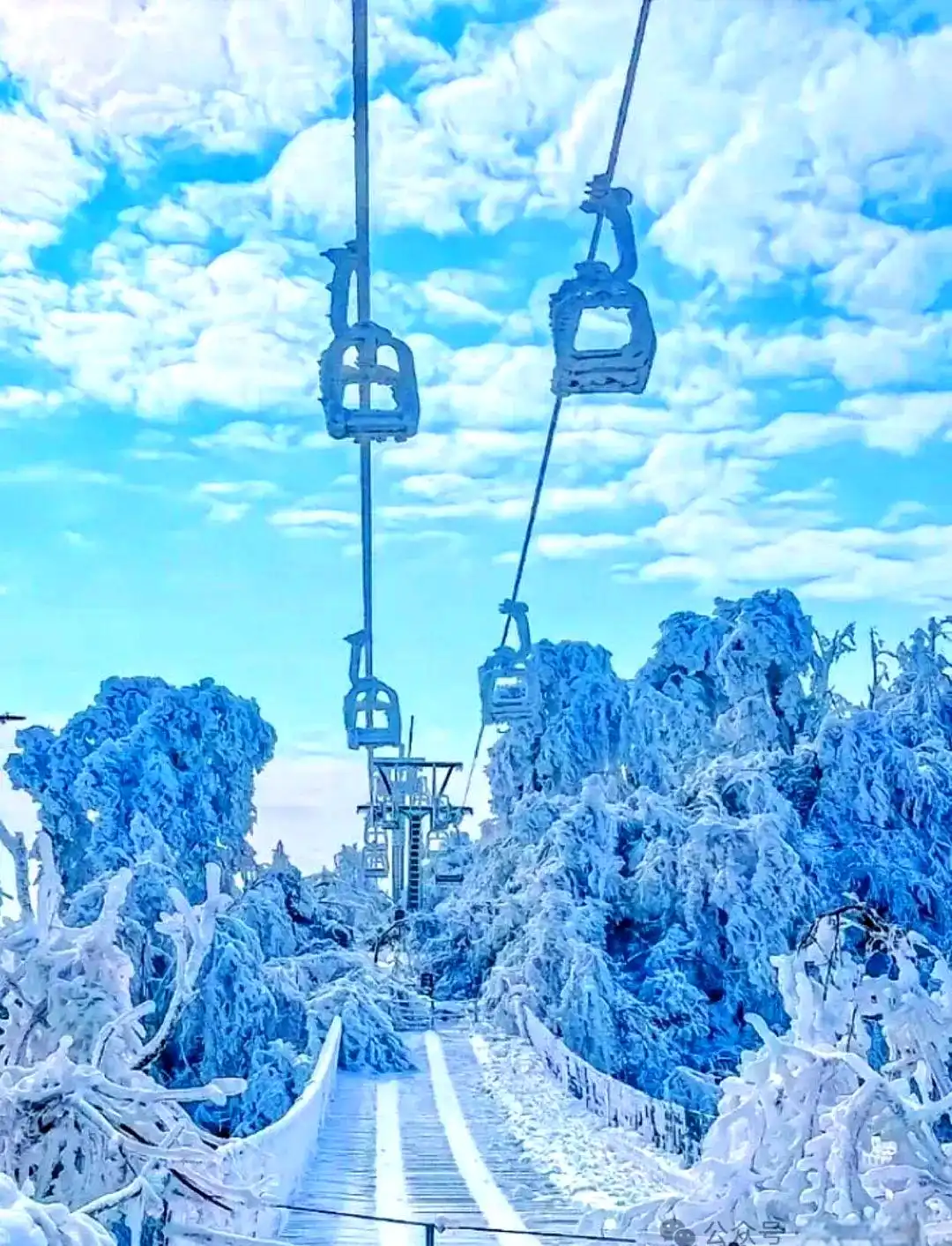 天门山冬季雪景_张家界冬季旅游攻略_张家界冬天旅游攻略
