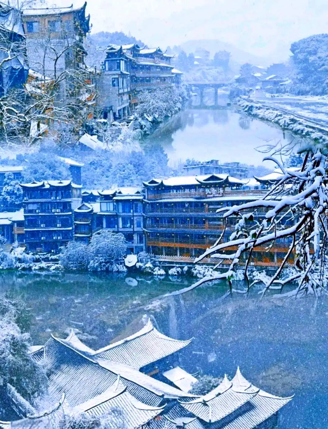 张家界冬季旅游攻略_张家界冬天旅游攻略_天门山冬季雪景