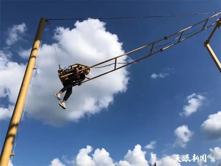 山隐西江房车营地_贵州西江千户苗寨旅游攻略_西江千户苗寨房车露营