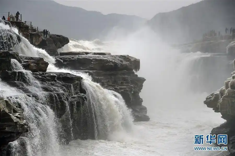 壶口瀑布冬季景观_秦晋大峡谷壶口瀑布风光_冬天壶口瀑布旅游攻略