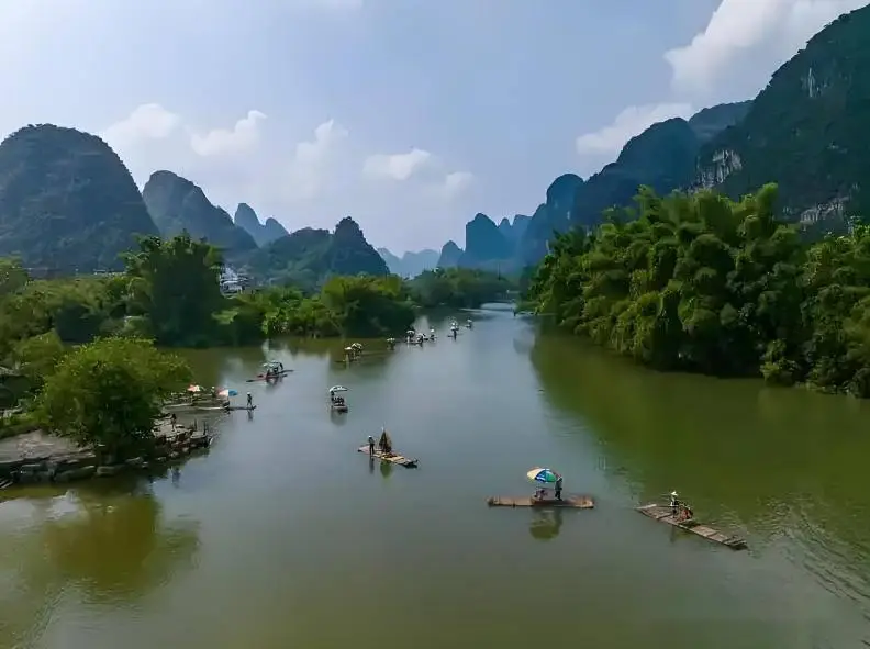 桂林阳朔漓江旅游攻略_桂林十大必去景点_桂林五大美食