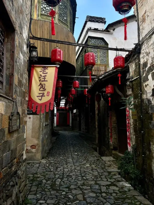 衢州江山旅游攻略_廿八都古镇武侠梦_衢州古镇旅游路线