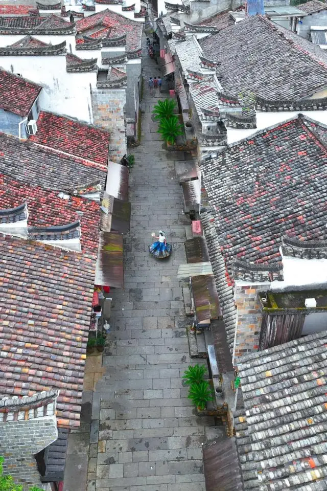 衢州古镇旅游路线_衢州江山旅游攻略_廿八都古镇武侠梦