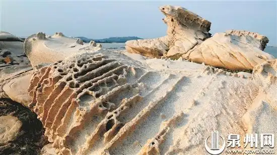 泉州西沙湾旅游攻略_泉州最美海滩推荐_泉州海滩踏浪攻略