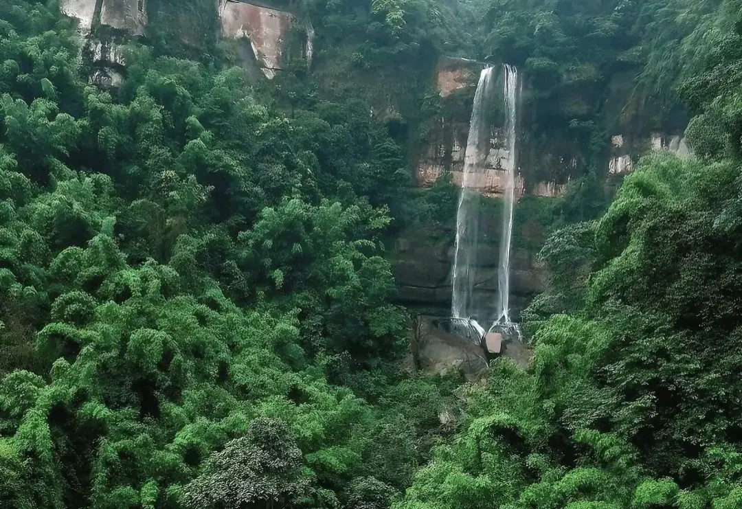 赤水旅游攻略_赤水四洞沟瀑布旅游线路_赤水丹霞景区旅游攻略