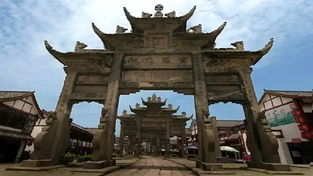 隆昌古宇湖旅游攻略_隆昌青石文化城古牌坊_隆昌古宇湖越冬候鸟