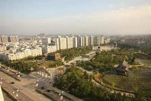 隆昌古宇湖旅游攻略_隆昌青石文化城古牌坊_隆昌古宇湖越冬候鸟
