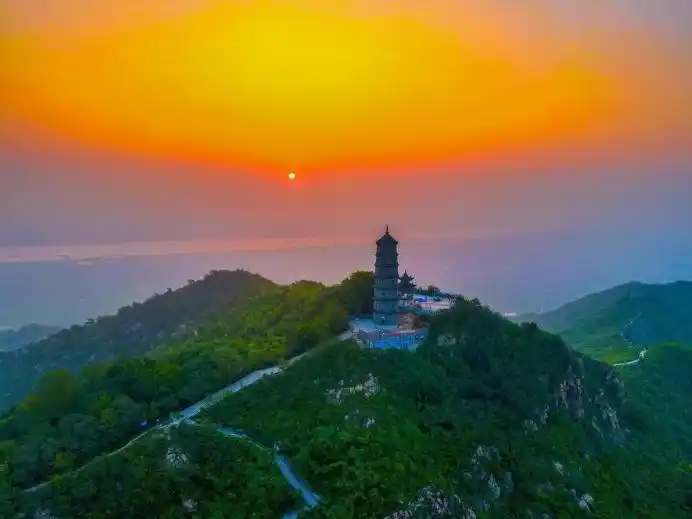 镇江高铁站攻略_西津渡古街旅游_镇江金山寺旅游攻略