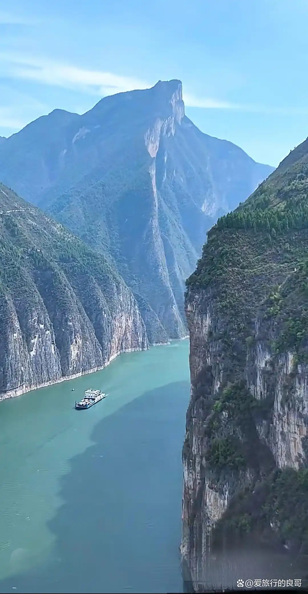 瞿塘峡夔门天下雄关自然景观_瞿塘峡长江三峡开篇奇景_瞿塘峡旅游攻略