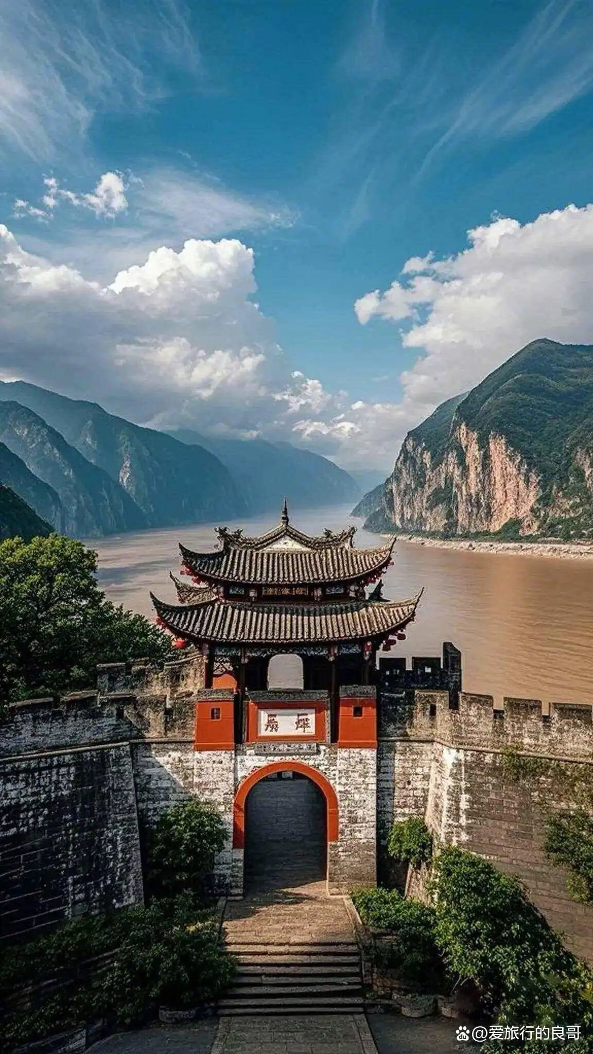 瞿塘峡旅游攻略_瞿塘峡长江三峡开篇奇景_瞿塘峡夔门天下雄关自然景观