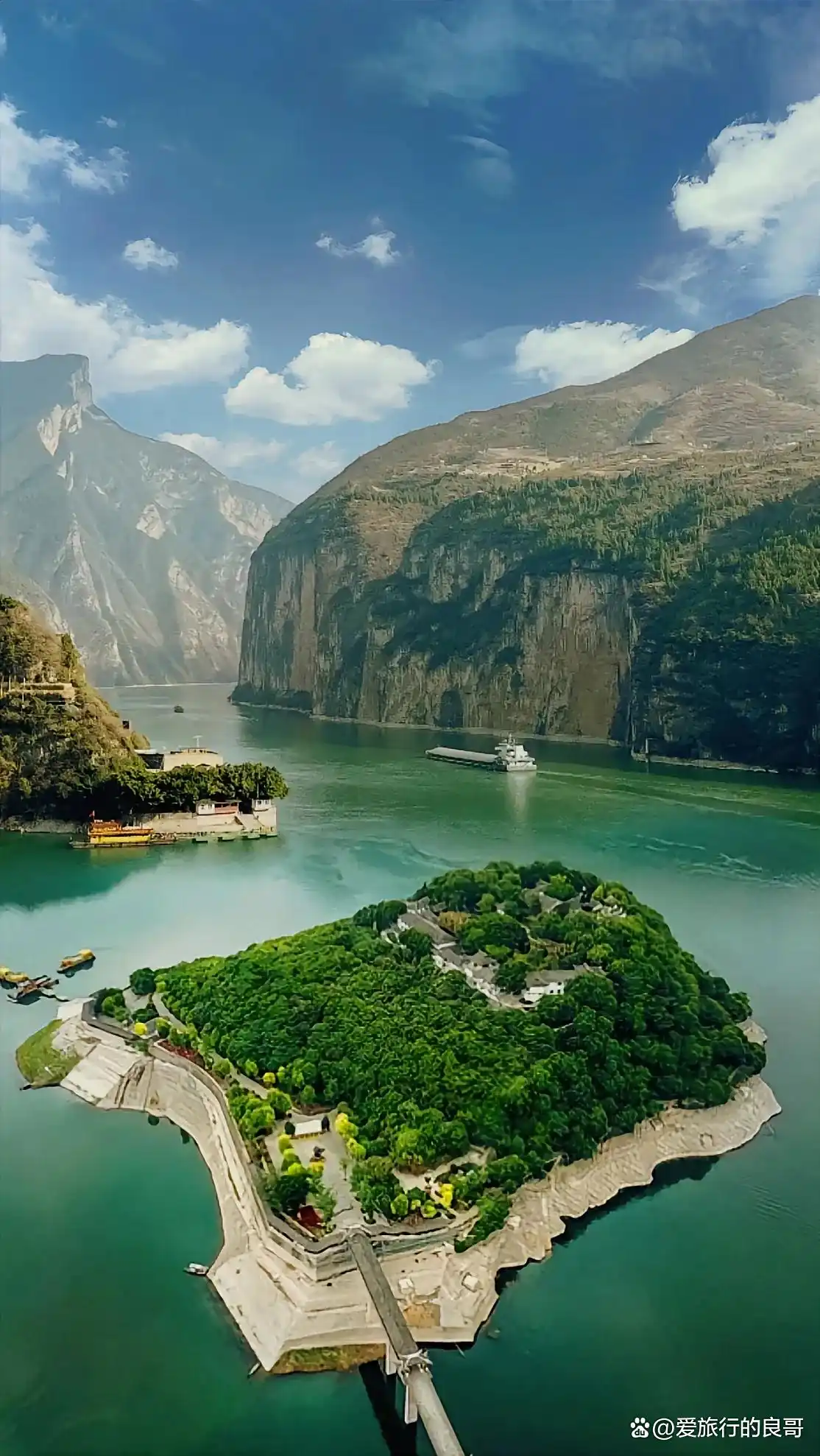 瞿塘峡长江三峡开篇奇景_瞿塘峡夔门天下雄关自然景观_瞿塘峡旅游攻略