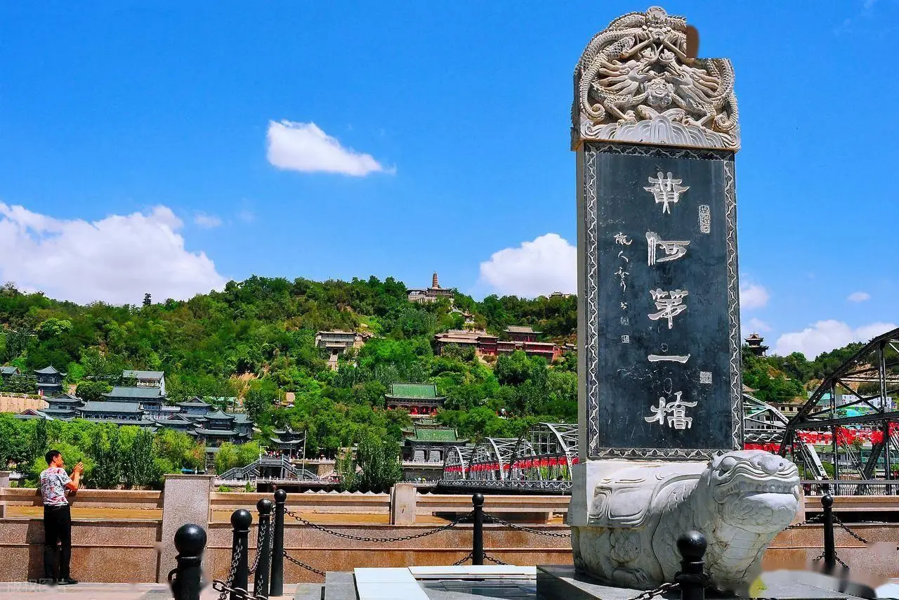 兰州敦煌张掖旅游攻略_甘肃省博物馆白塔山公园中山桥_兰州好玩景点推荐