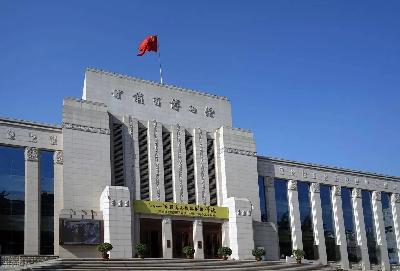 兰州好玩景点推荐_甘肃省博物馆白塔山公园中山桥_兰州敦煌张掖旅游攻略