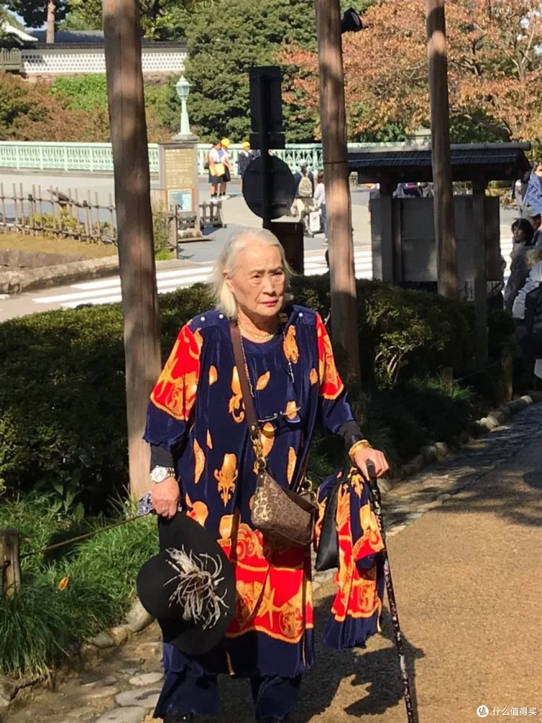 时髦老太太