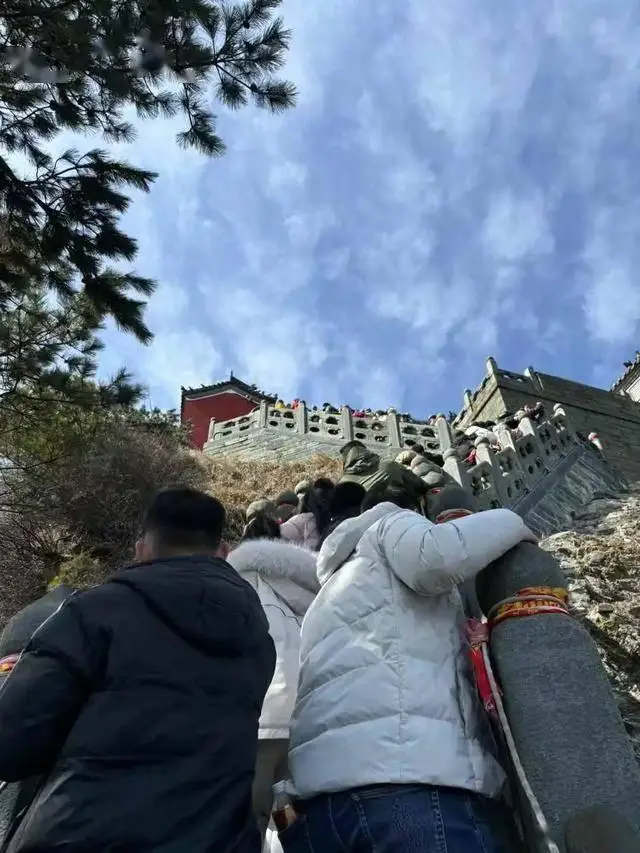 十堰到武当山旅游攻略_武当山旅游攻略_武当山门票预订