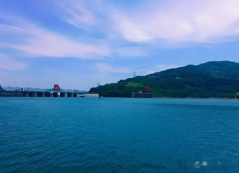 湖北宜昌十大景点攻略_宜昌旅游攻略2026_宜昌必去景点攻略
