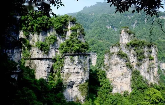 宜昌东站交通方式_宜昌住宿推荐攻略_宜昌旅游攻略2026