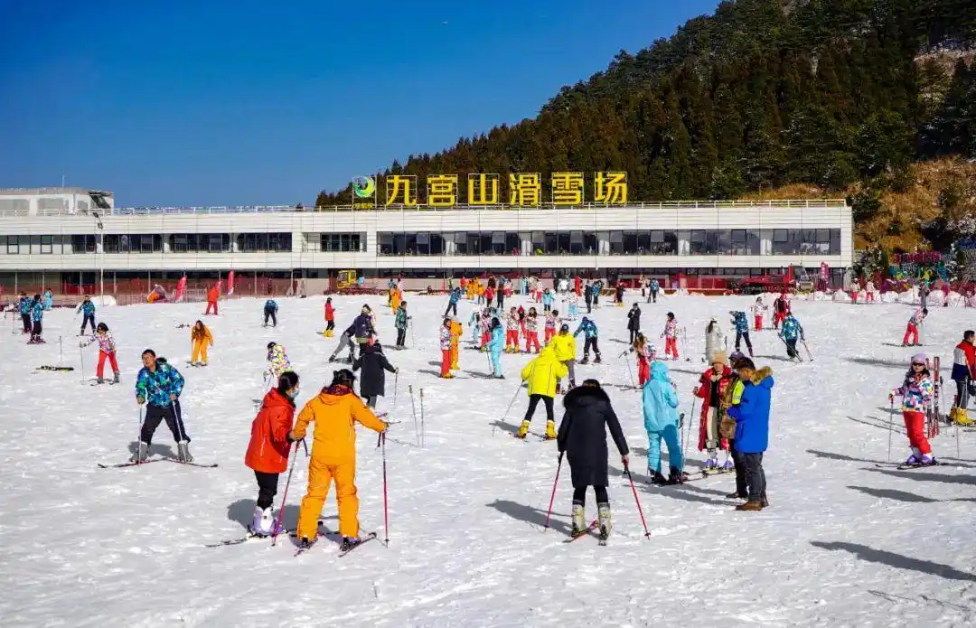 咸宁碧桂园凤凰温泉酒店攻略_咸宁旅游攻略_咸宁温泉滑雪旅游线路