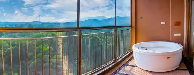 南雄银杏旅游攻略_广东秋天赏银杏攻略_韶关南雄帽子峰银杏观赏