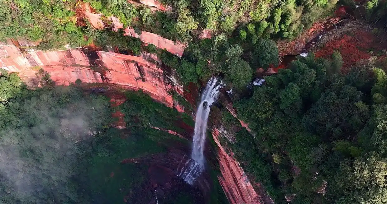佛光岩景区游览攻略_赤水丹霞大瀑布_赤水大瀑布旅游攻略