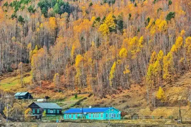 贝加尔湖旅游攻略_贝加尔湖秋季旅游_贝加尔湖生物多样性探索