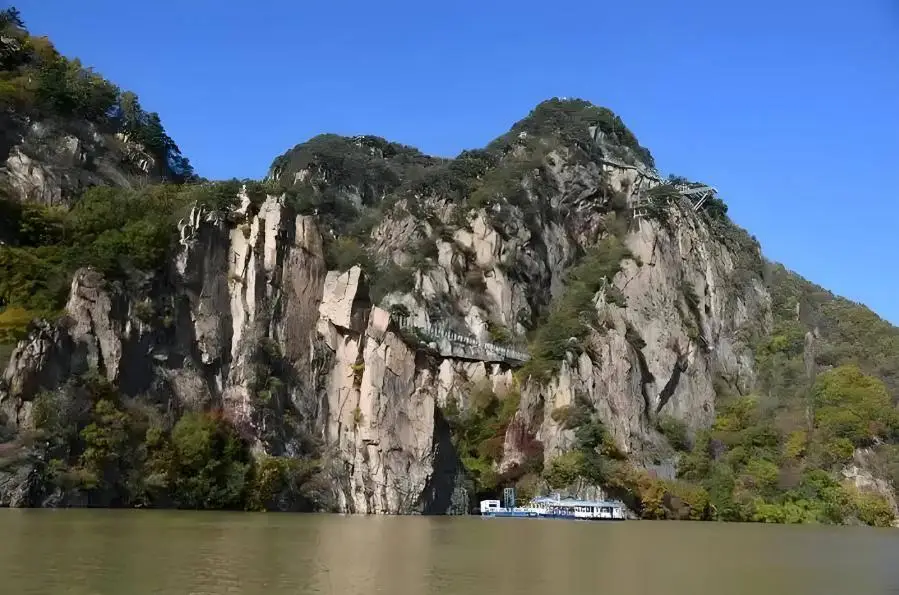 五女山世界文化遗产_桓仁旅游攻略_桓仁旅游攻略