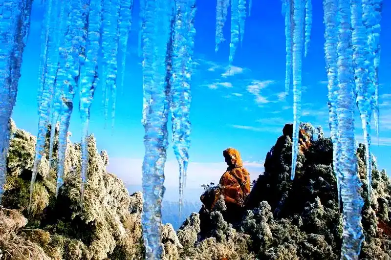 三清山冬季旅游攻略_三清山雪景观赏点_三清山冬季旅游攻略