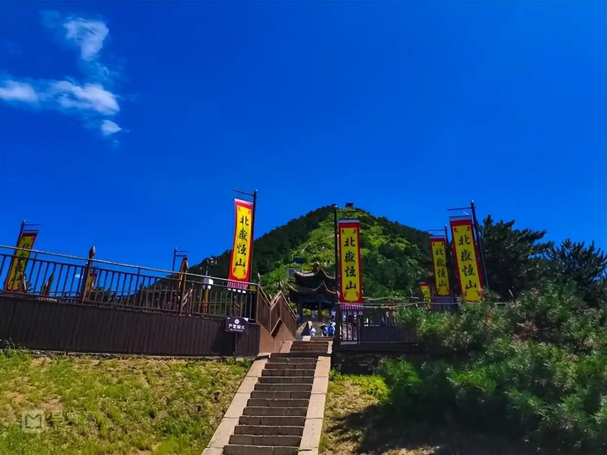 悬空寺和恒山旅游攻略_天峰岭云海观赏指南_恒山悬空寺旅游攻略