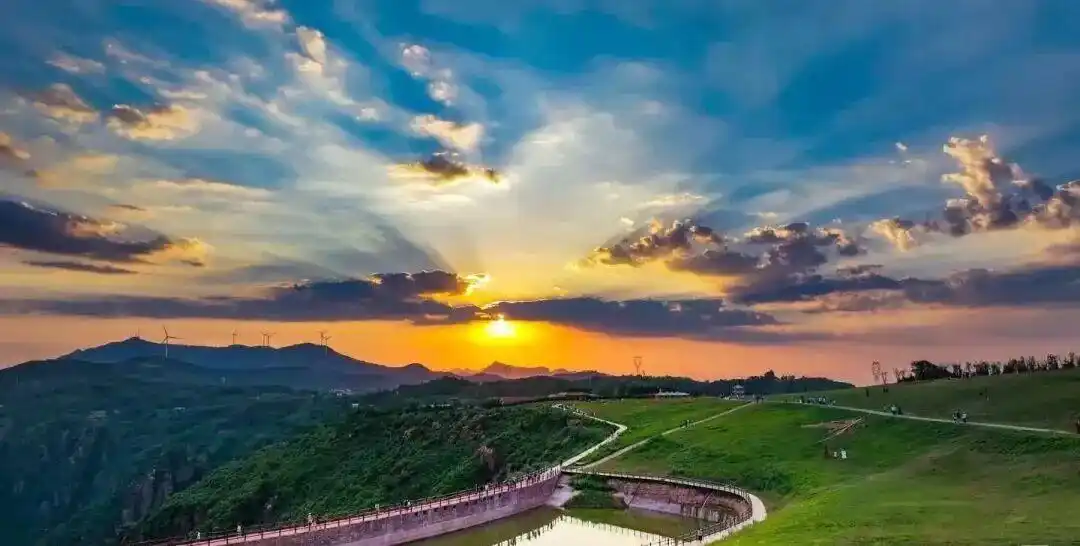 河南避暑景点_郑州伏羲山旅游攻略_焦作云台山旅游攻略