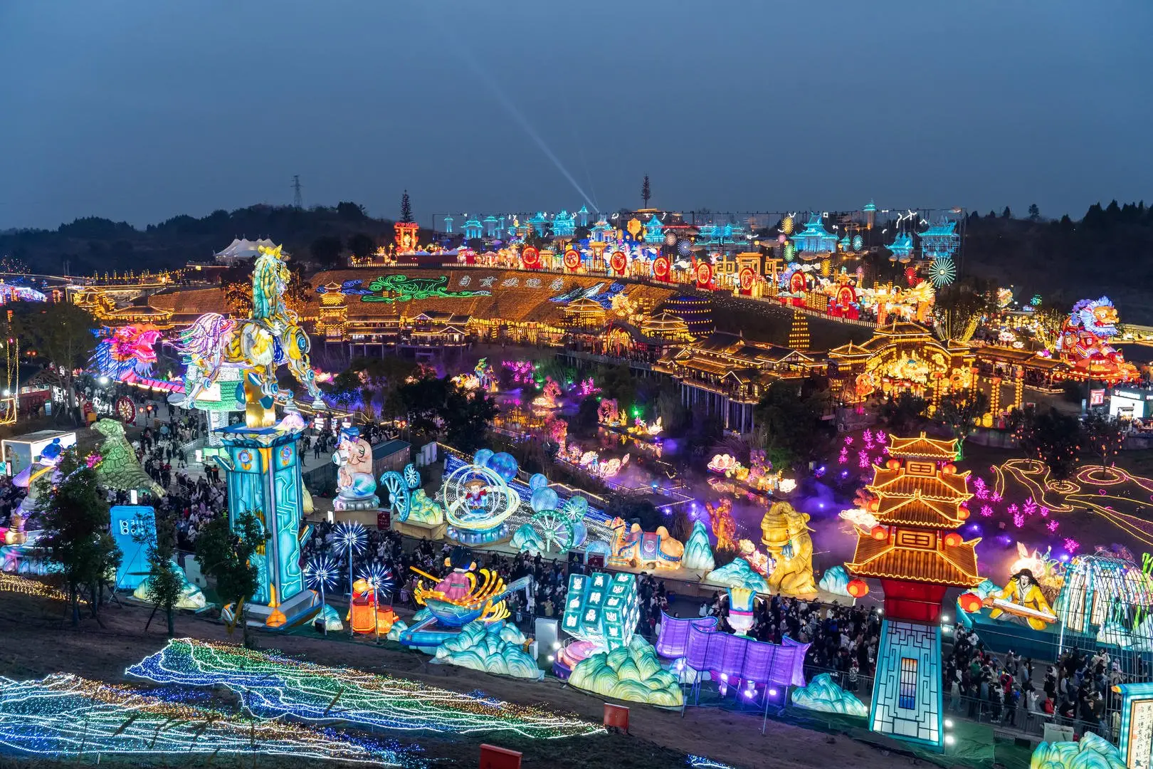 自贡旅游必去景点_自贡恐龙博物馆荣县大佛_自贡旅游攻略