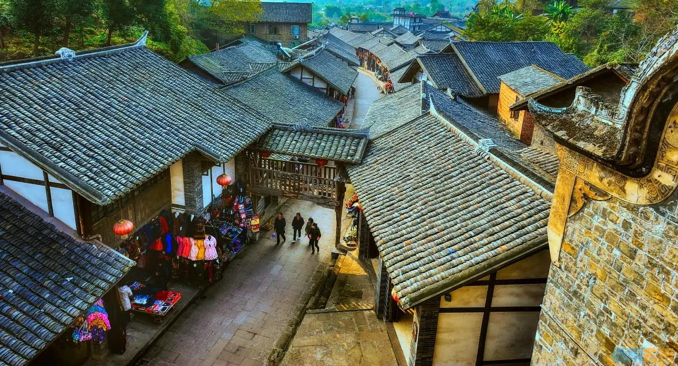 自贡旅游攻略_自贡旅游必去景点_自贡恐龙博物馆荣县大佛