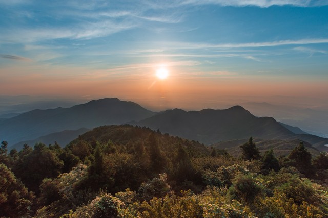 衡山免费旅游攻略_衡山2日旅游攻略_衡山交通住宿指南