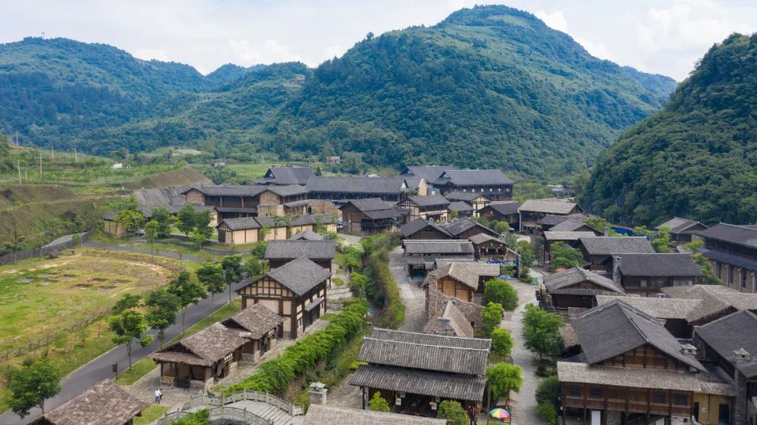 遵义红色旅游景点_遵义赤水旅游攻略_赤水丹霞景区旅游攻略