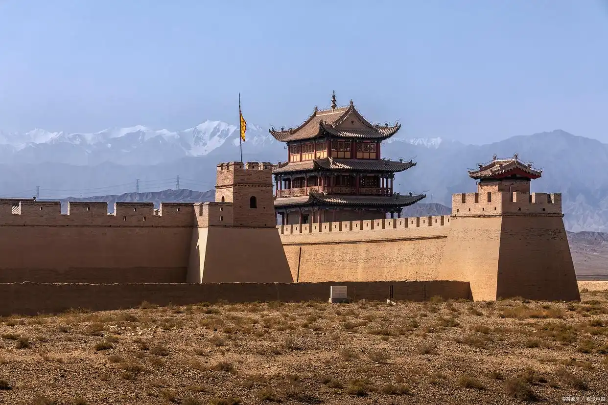 悬壁长城长城第一墩_嘉峪关天旅游攻略_嘉峪关旅游攻略