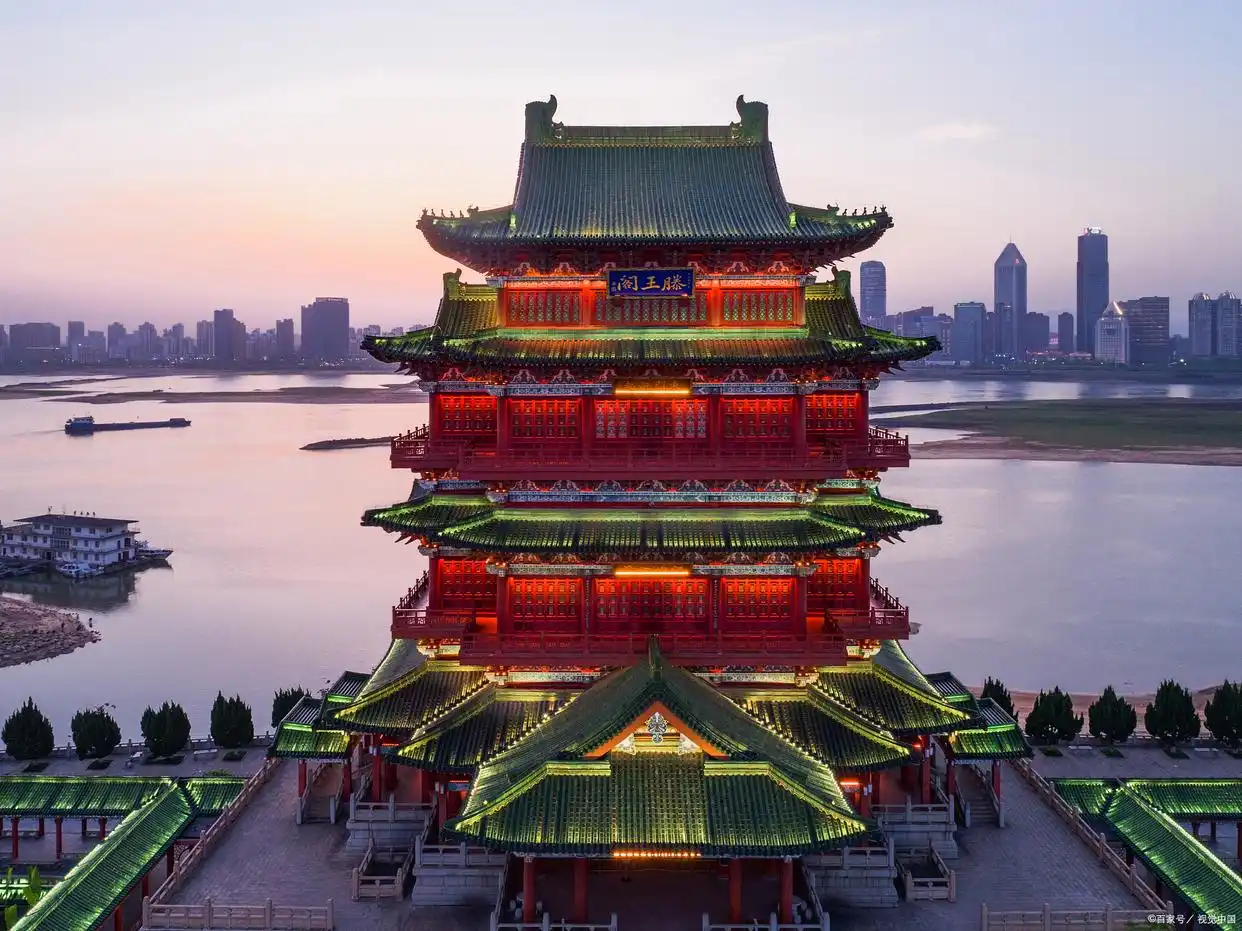 南昌滕王阁旅游攻略_南昌旅游攻略冬季_南昌周末两天美食攻略