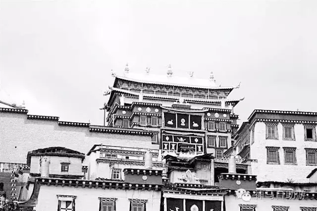 香格里拉旅游线路推荐_香格里拉旅游攻略_香格里拉旅游攻略