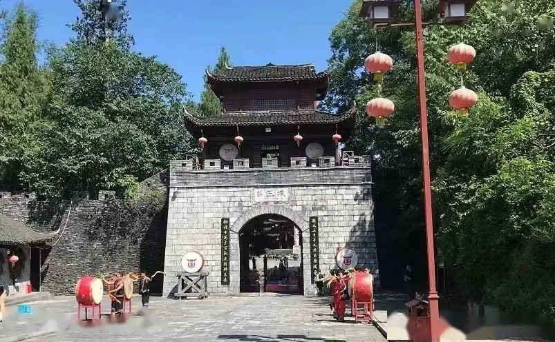 铜仁旅游攻略_铜仁十大必玩景点_梵净山旅游攻略