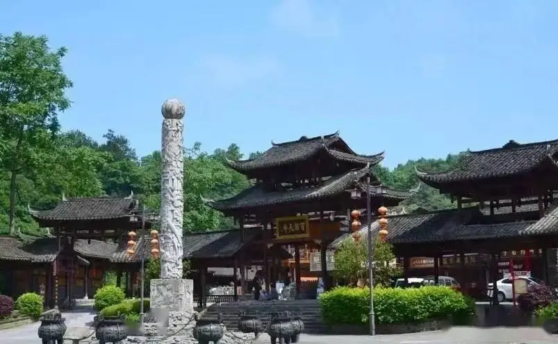 铜仁旅游攻略_梵净山旅游攻略_铜仁十大必玩景点
