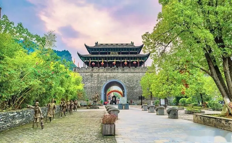 铜仁旅游攻略_铜仁十大必玩景点_梵净山旅游攻略